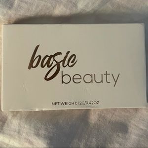 Basic Beauty Bronzy AF Bronzer Palette